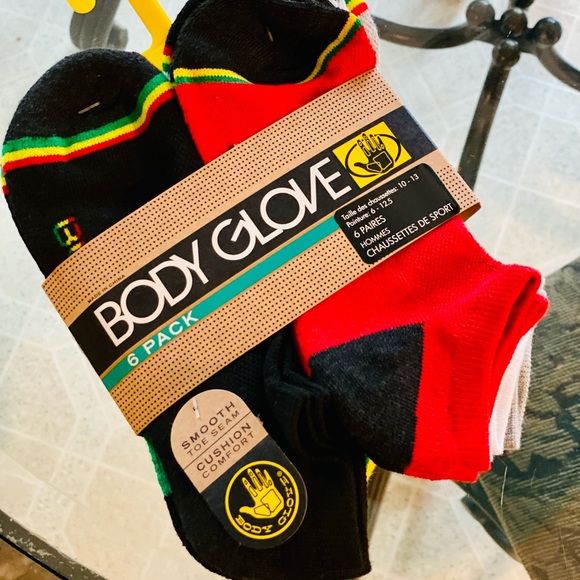 Body Glove Other - 6 pack Body Glove socks